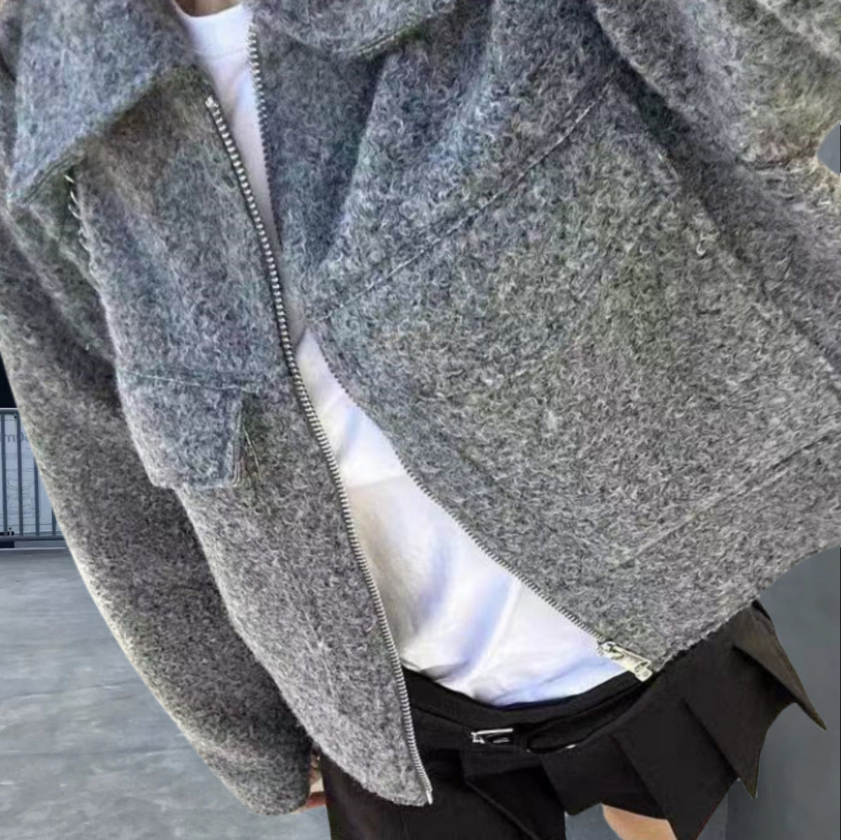 Kurzjacke Damen mit Reißverschluss und Pattentaschen in Grau SOPHIE – Streetstyle