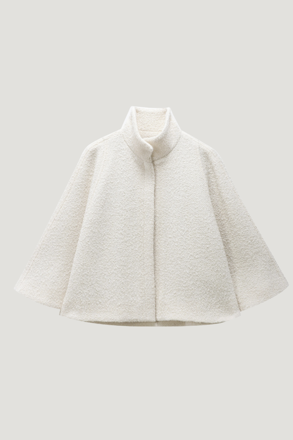 Weiße Cape Jacke ohne Model, A-Linien-Silhouette von vorn