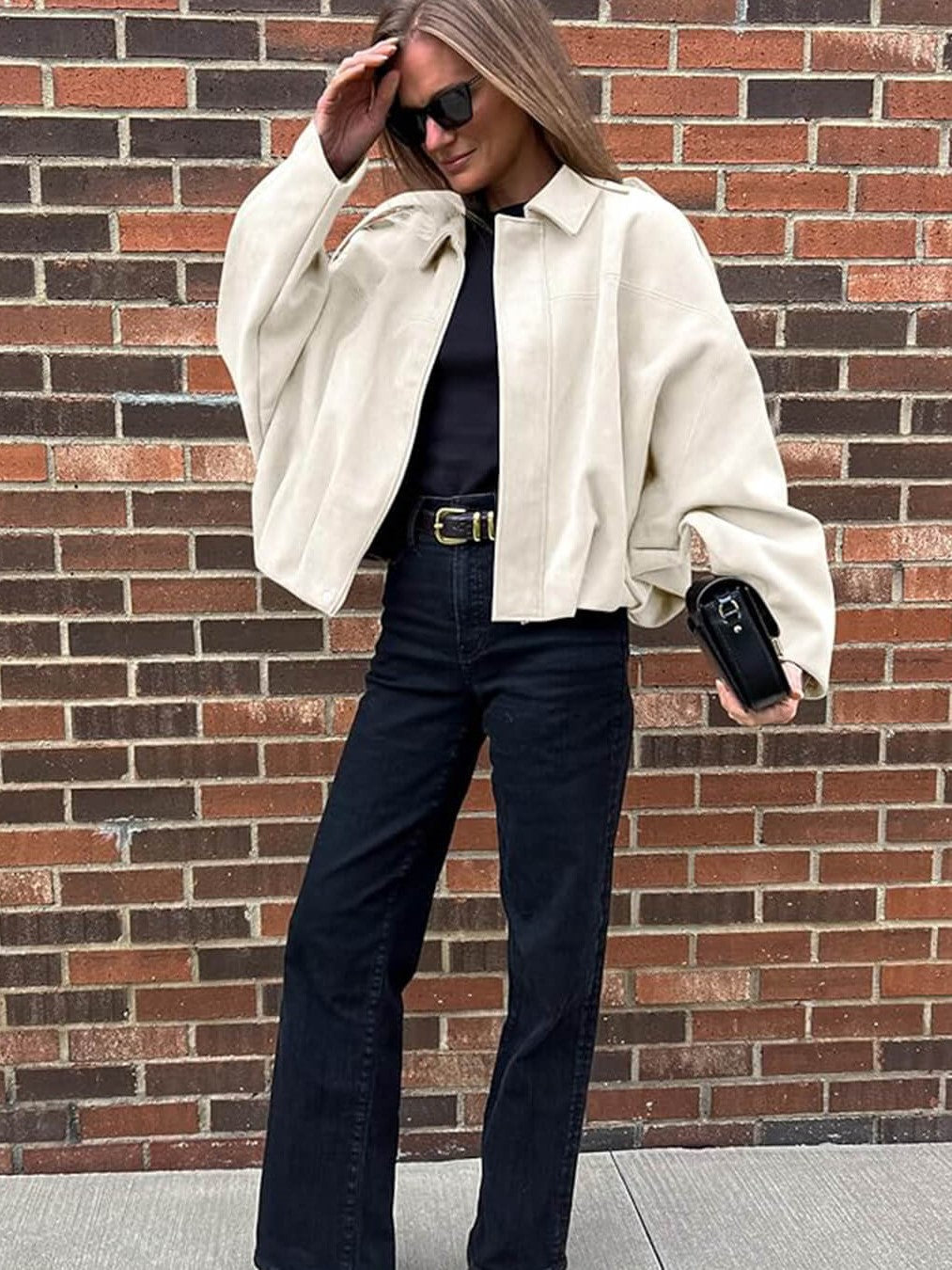 Bomberjacke Damen in Wildlederoptik mit Stehkragen LARA in Weiß – Streetstyle