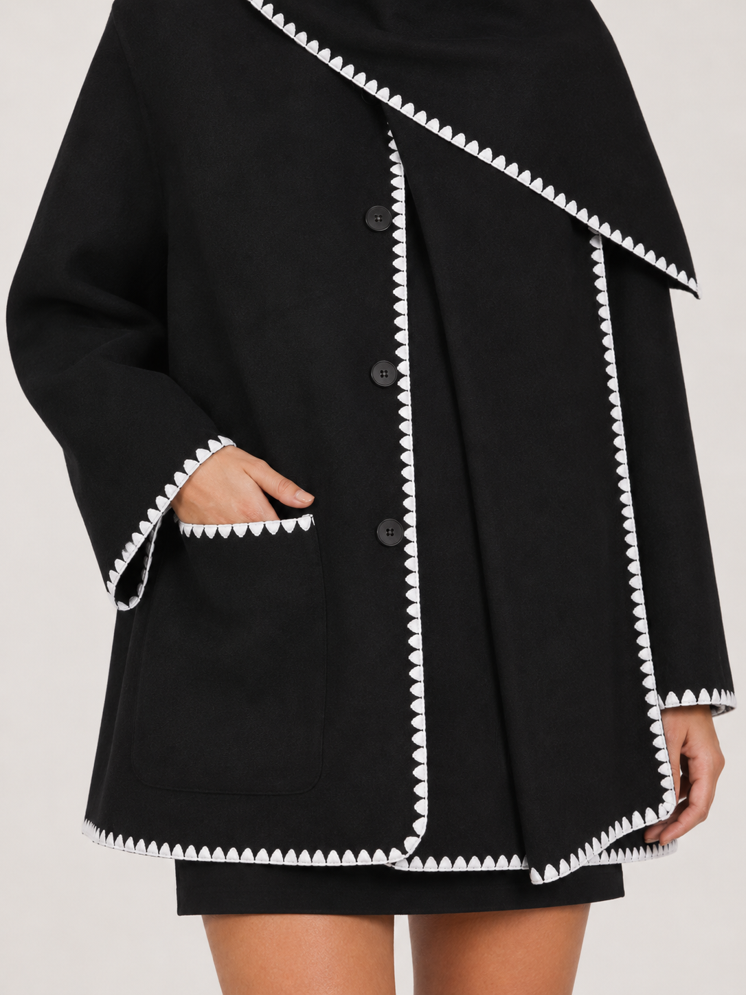 Cape Mantel für Damen in Schwarz mit Schalkragen